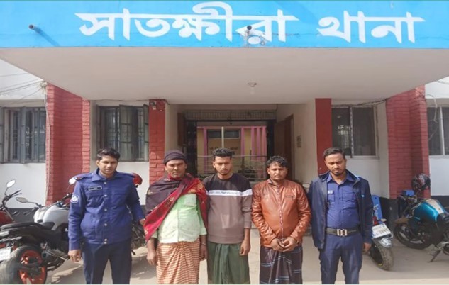 পুলিশ ফাঁড়িতে আক্রমণ চালিয়ে আসামি ছিনতাইয়ের ঘটনায় গ্রেপ্তার তিনজন